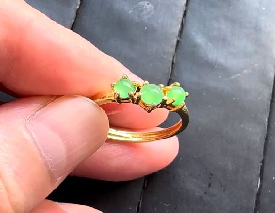 �t�@�b�V�����A�N�Z�T���[010