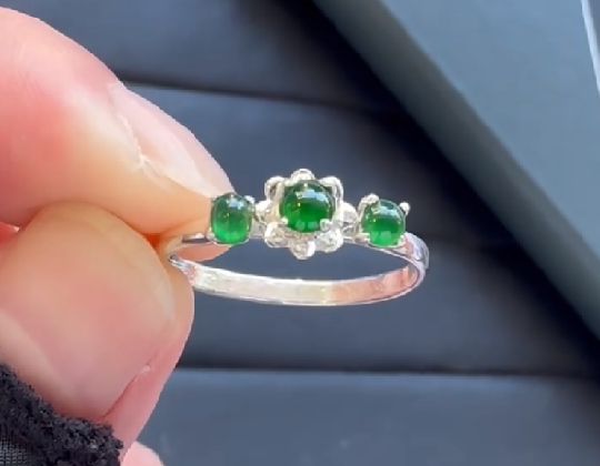 �t�@�b�V�����A�N�Z�T���[018