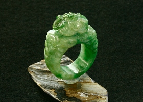 ひすい　リング くりぬき翡翠彫刻リング163_9号 【A翡翠.com】