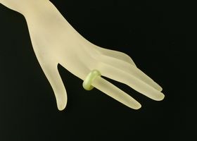 ����ʂ��Ő��V���v�������O751_18��