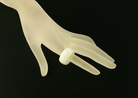 ����ʂ��Ő��V���v�������O757_22��