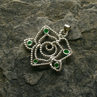 �q�X�C�V���o�[�y���_���g046